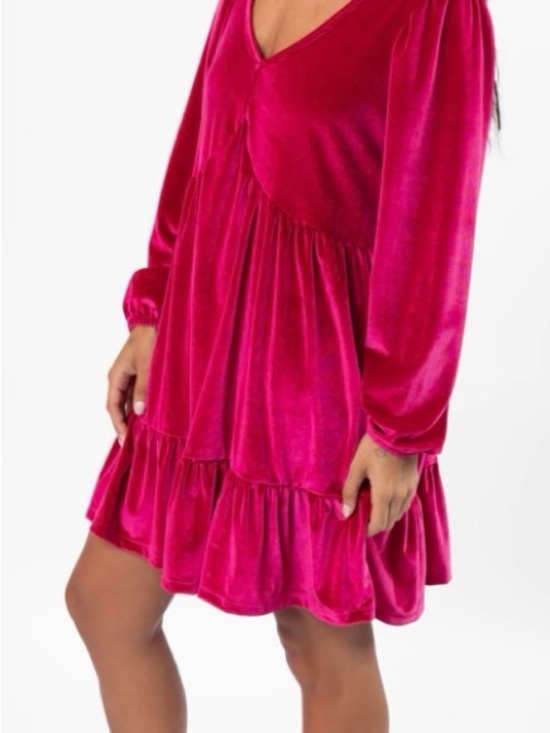 Smash + Tess Dresses & Skirts - 💖Smash + Tess Velvet V-Neck Babydoll Dress in “sangria”